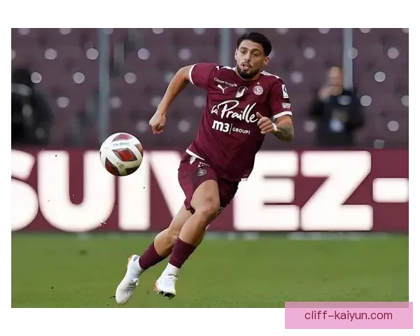 克鲁伊夫足球理念总结：传承与创新，团队配合与个人能力相得益彰