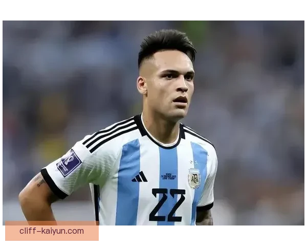 劳塔罗在戈麦斯指导下的私人训练状态持续提升，备受关注。